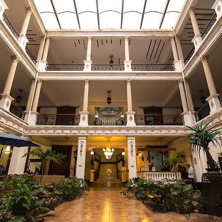 El Gran Hotel-3